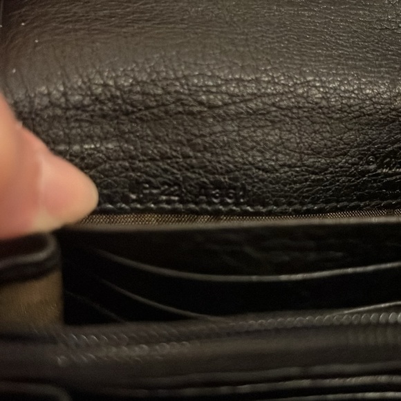 SALE!!!♥️SALVATORE FERRAGAMO WALLET USED ♥️ - Picture 8 of 9